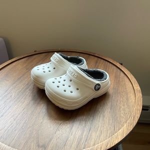 CROCS fleece lined